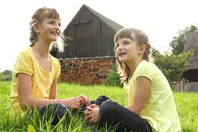 Fotoshooting Familie Mama Papa Töchter Homestory Königstein Sachsen