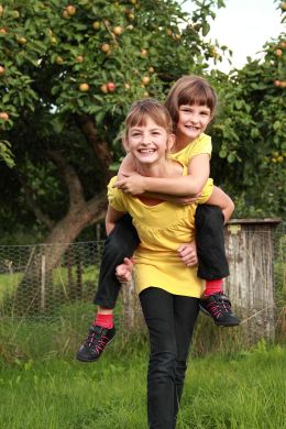 Fotoshooting Familie Geschwister Homestory Königstein Sachsen