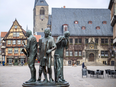 Quedlinburger Marktplatz mit Brunnen